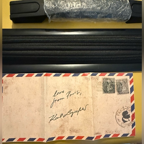 🔥 KARL LAGERFELD Tote with Guitar Strap. - Picture 8 of 8